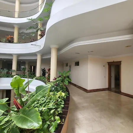 El Nautico Coral - Oceanview Escape Apartment