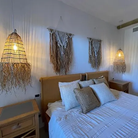 El Nautico Coral - Oceanview Escape Apartment