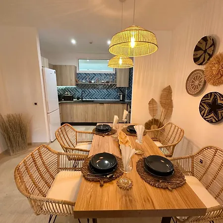 公寓 El Nautico Coral - Oceanview Escape