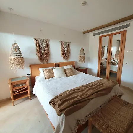 El Nautico Coral - Oceanview Escape