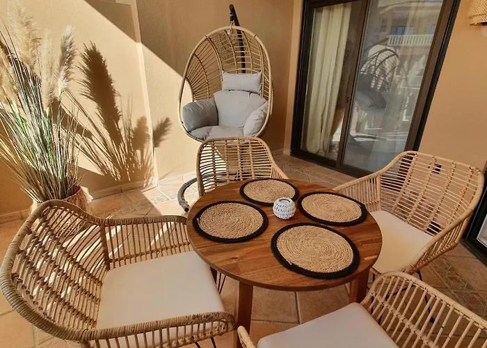 Apartament El Nautico Coral - Oceanview Escape San Miguel de Abona