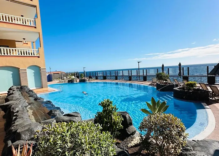 El Nautico Coral - Oceanview Escape